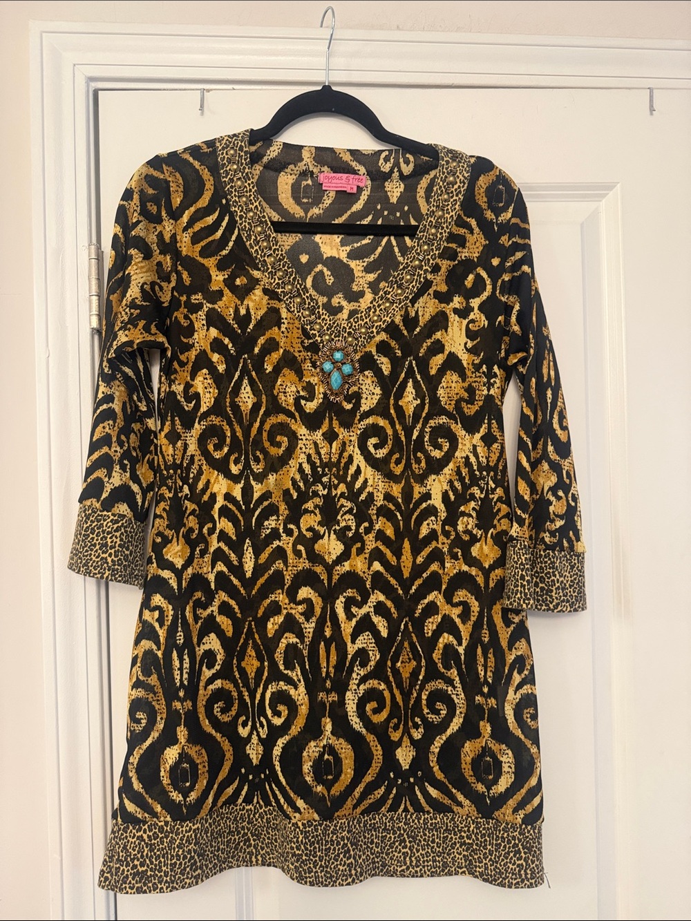 Turquoise & leopard cheetah ,  Black & Gold Patterned V-Neck Tunic Turquoise